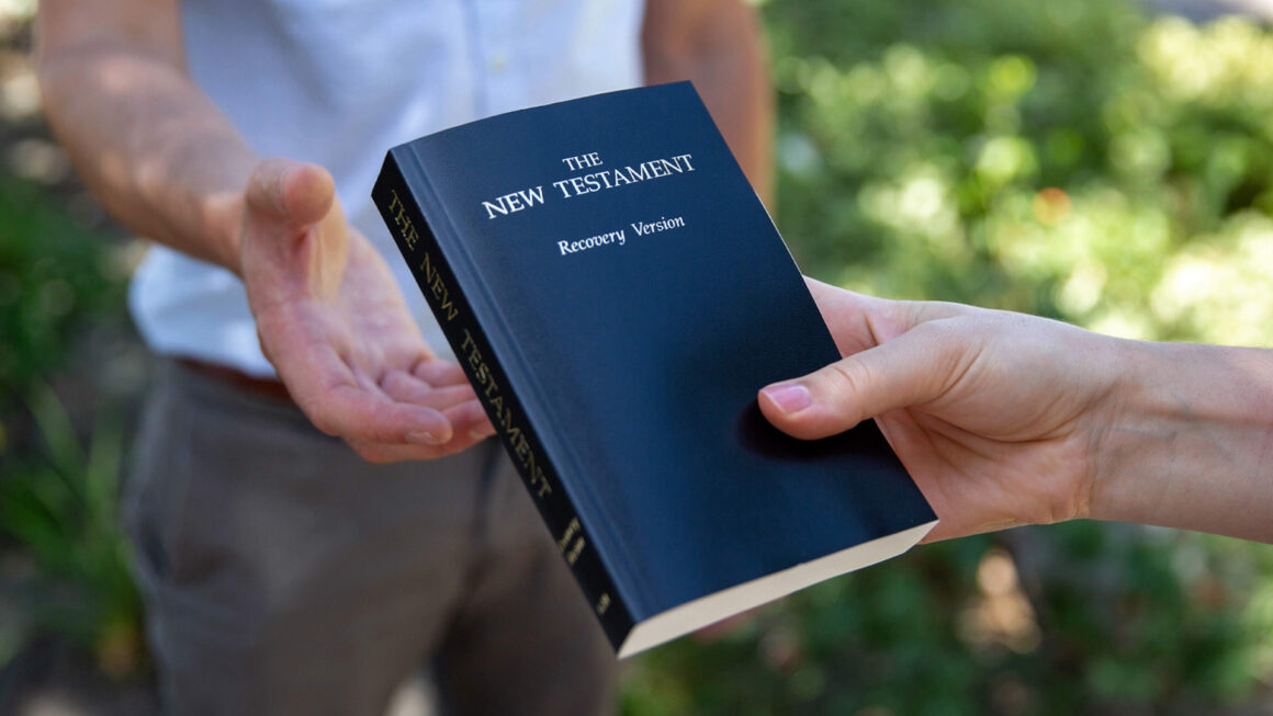 How Should Christians Respond to the World Situation?